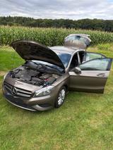 Mercedes-Benz A 180 BlueEFFICIENCY Style Edition Style Edition - Mercedes-Benz A-Klasse: Style Edition