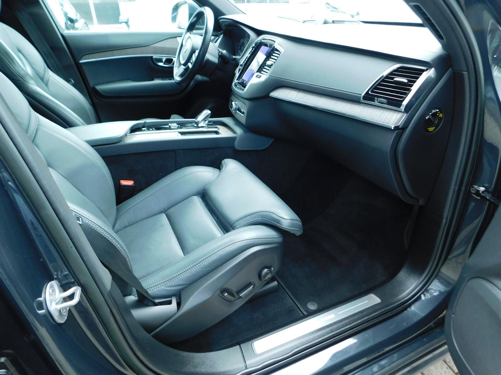 Fahrzeugabbildung Volvo XC90 T8 Inscription Edition "Bowers&Wilkins"