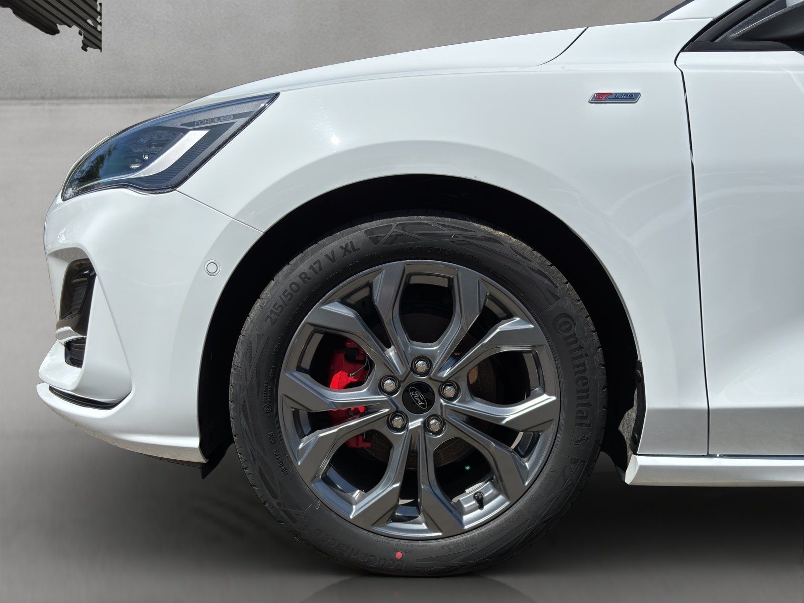 Fahrzeugabbildung Ford Ford Focus Turnier Ecoboost ST-Line