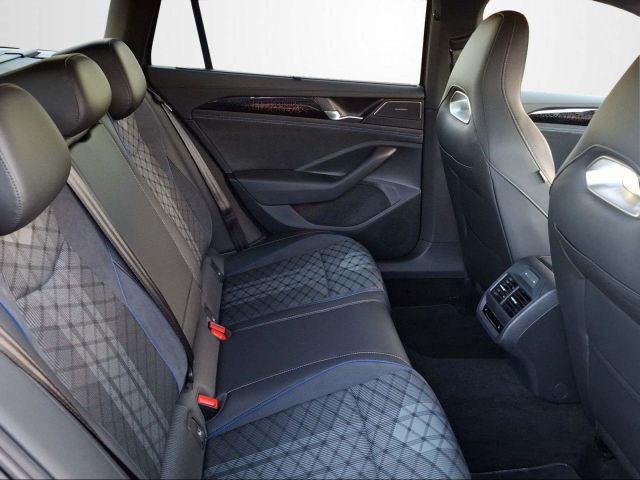 PASSAT VARIANT 1.5 TSI eHYBRID R-LINE