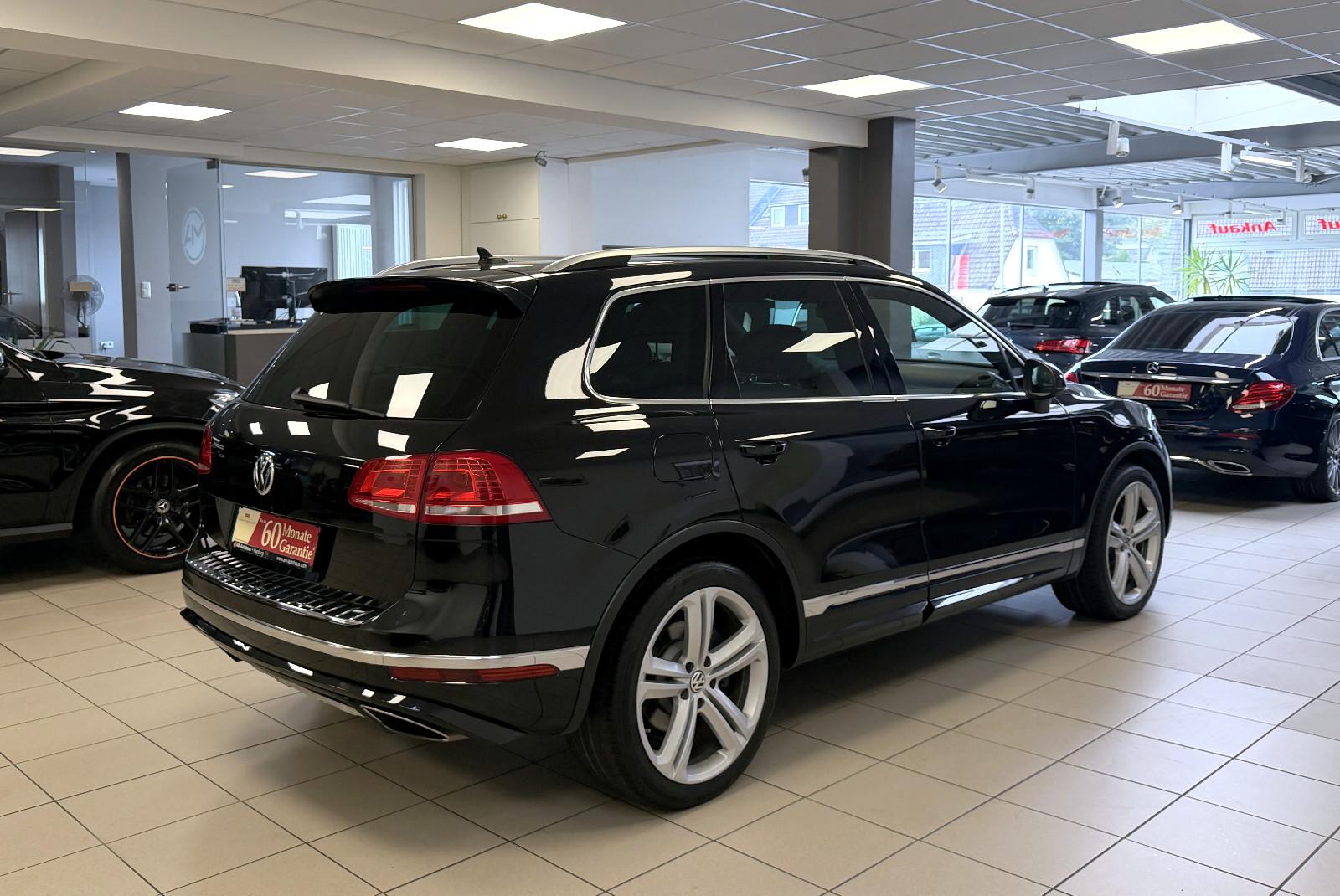 Volkswagen Touareg V6 3.0 TDI 4Motion *R-Line*PanSD*AHK*ACC