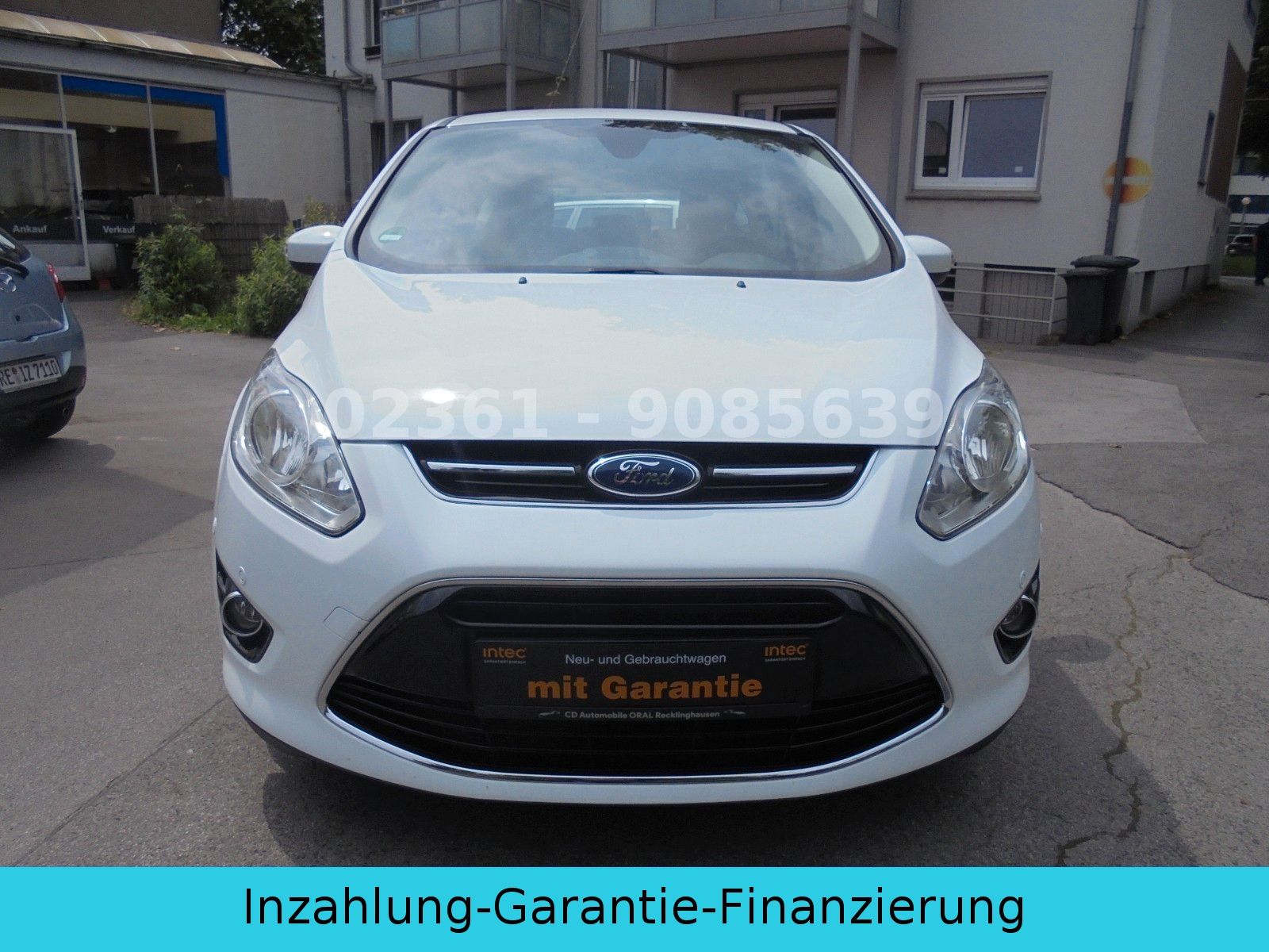 Fahrzeugabbildung Ford C-MAX Titanium/Klima/Navi/Pdc+Kamera/Steuerkette