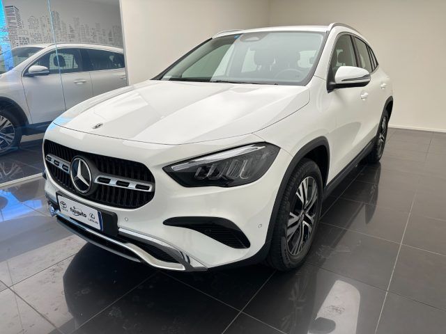 Mercedes-Benz MERCEDES-BENZ GLA 250 e Plug-in hybrid Automatic