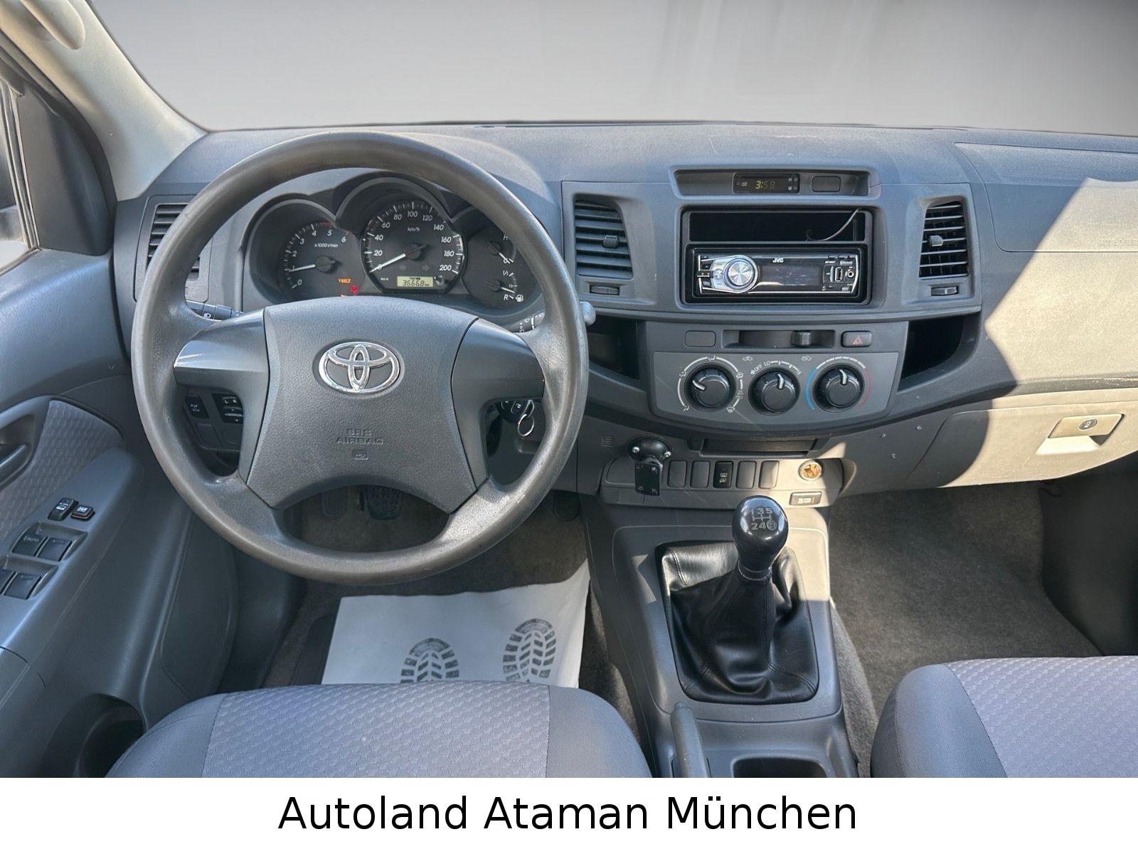 Toyota Hilux Double Cabine 2.5D 144ch - 2 ème main - Carnet entretien - Attelage - Bluetooth