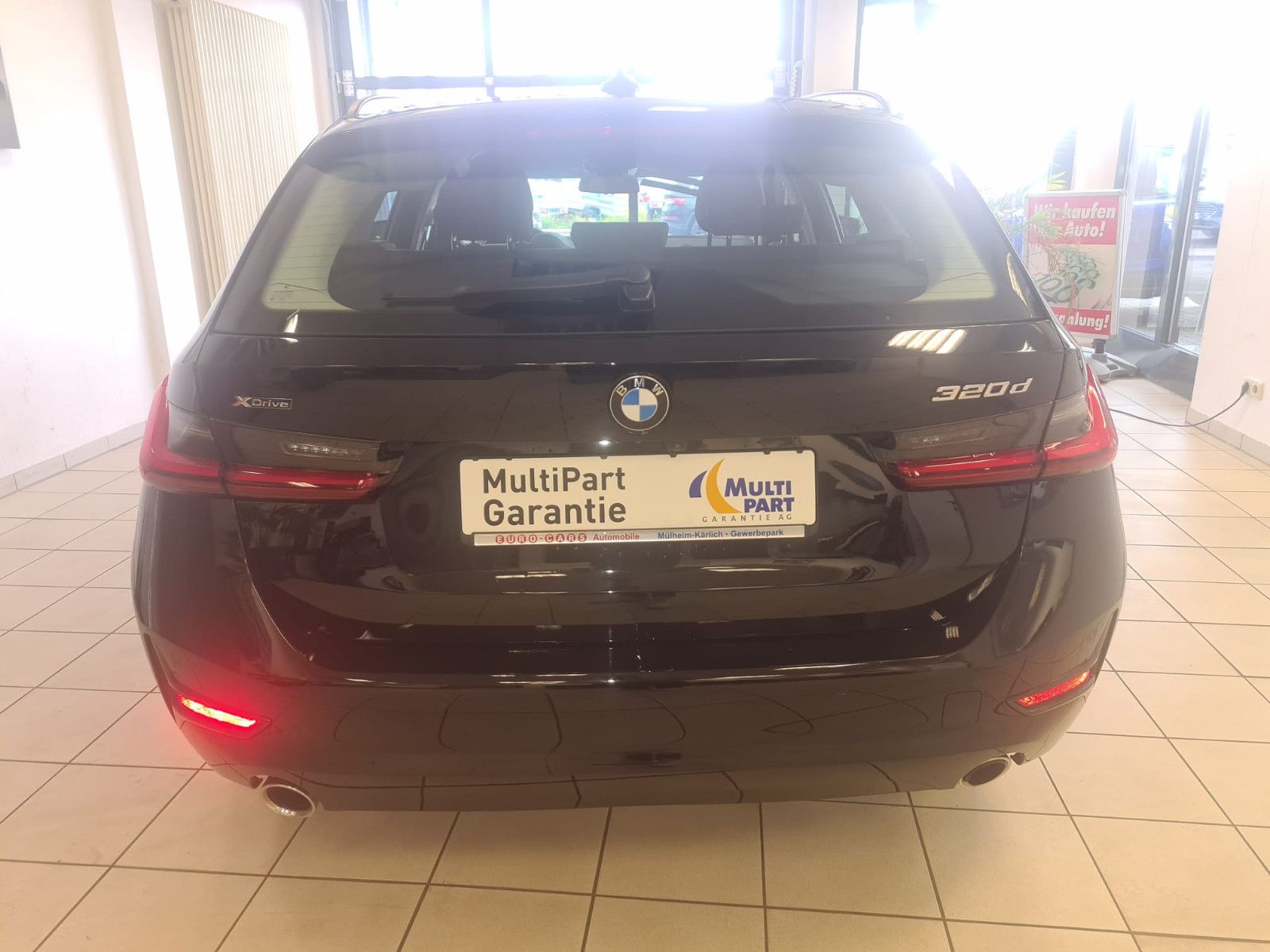 Fahrzeugabbildung BMW 320 Touring 320 d xDrive / LED / NAVI / DIGITAL