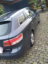 Toyota Avensis Combi Sol 1.8 Valvematic Sol - gebrauchte Toyota Avensis aus dem Jahr 2011