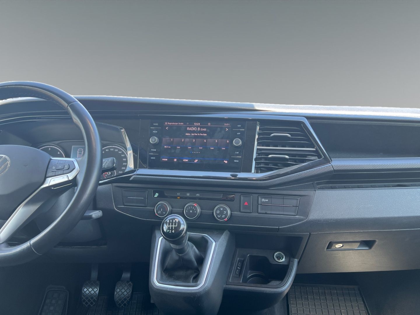 Volkswagen T6.1 Multivan StandHZG Navi Kamera Apple CarPlay foto 5