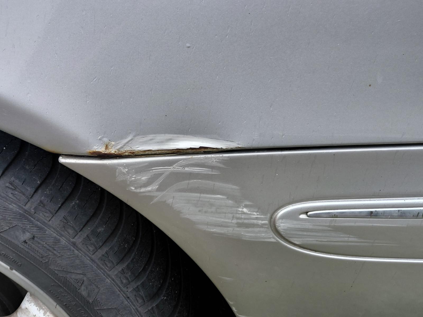 Mercedes-Benz 220 2006 — photo 9