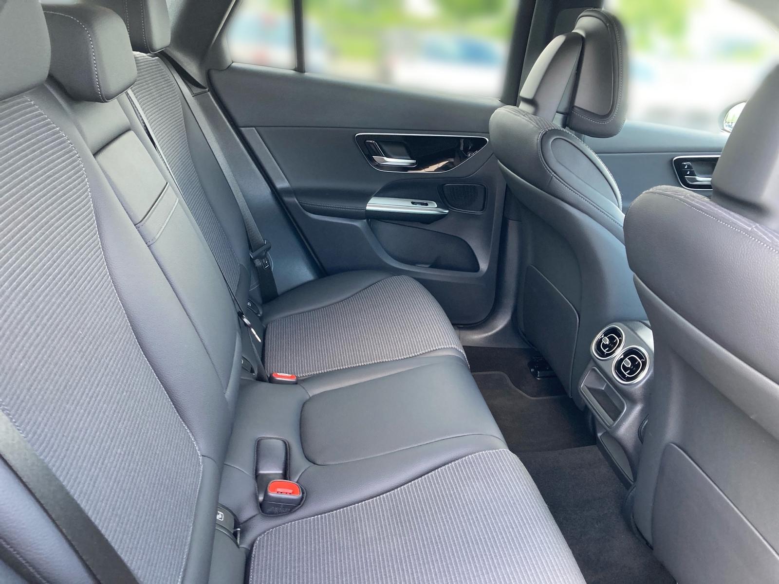 Mercedes-Benz GLC 200 AVANTGARDE+360°Kam+AHK+LED+Navi+SHZ+Mem