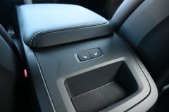 Fahrzeugabbildung Volvo XC60 B4 D AWD R-Design*STDHZG*360°*H&K*AHK