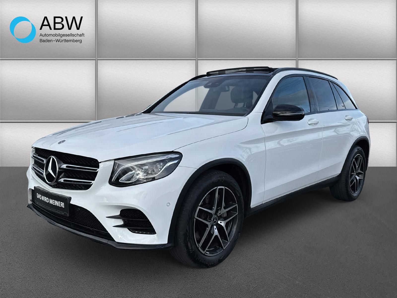 Fahrzeugabbildung Mercedes-Benz GLC 250 4Matic AMG Line Pano Night-Paket