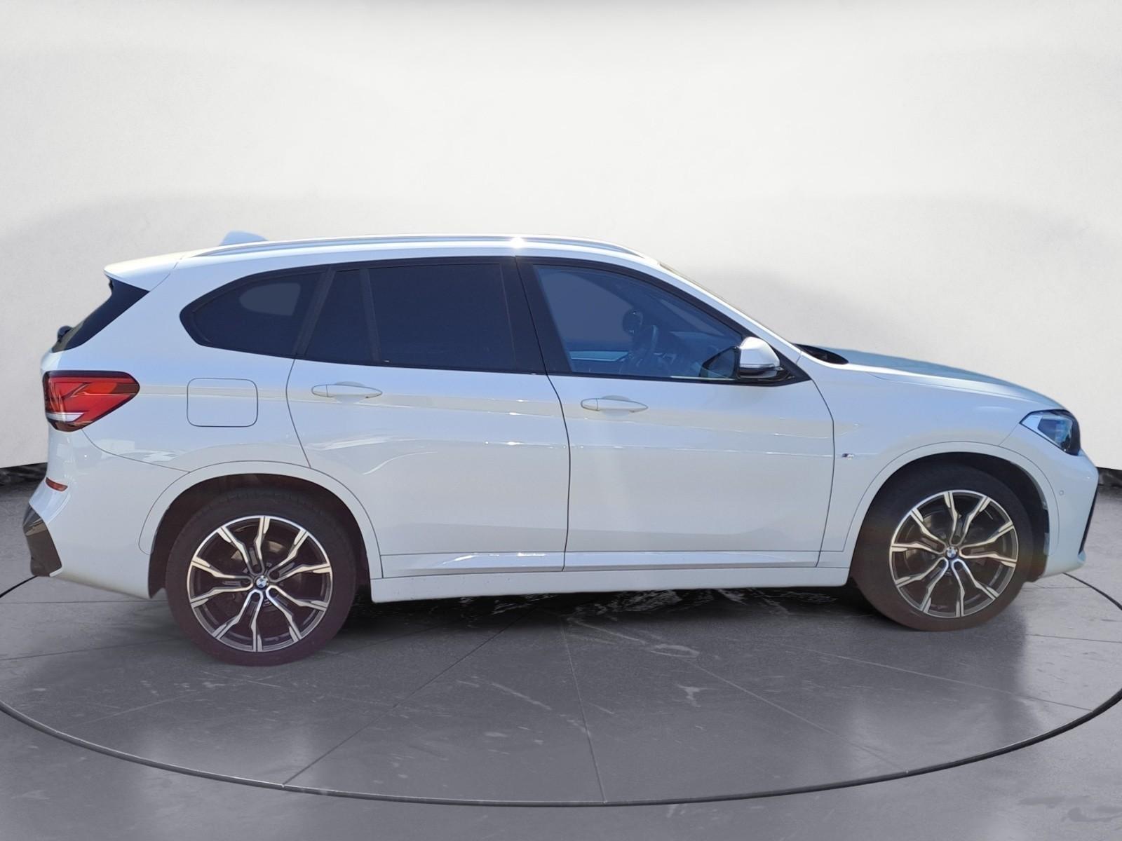 BMW X1 xDrive18d M Sport Aut. Klimaaut. Sportsitze, миниатюра 6