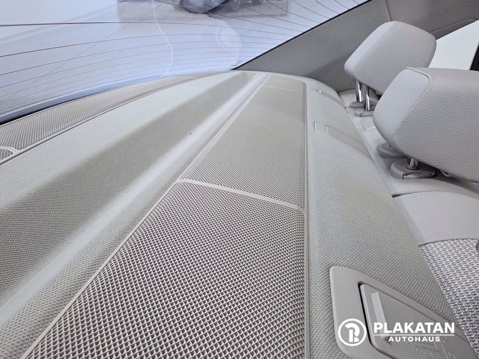 Fahrzeugabbildung Mercedes-Benz C 200 CGI Avantgarde Bi-Xenon AdaptLicht