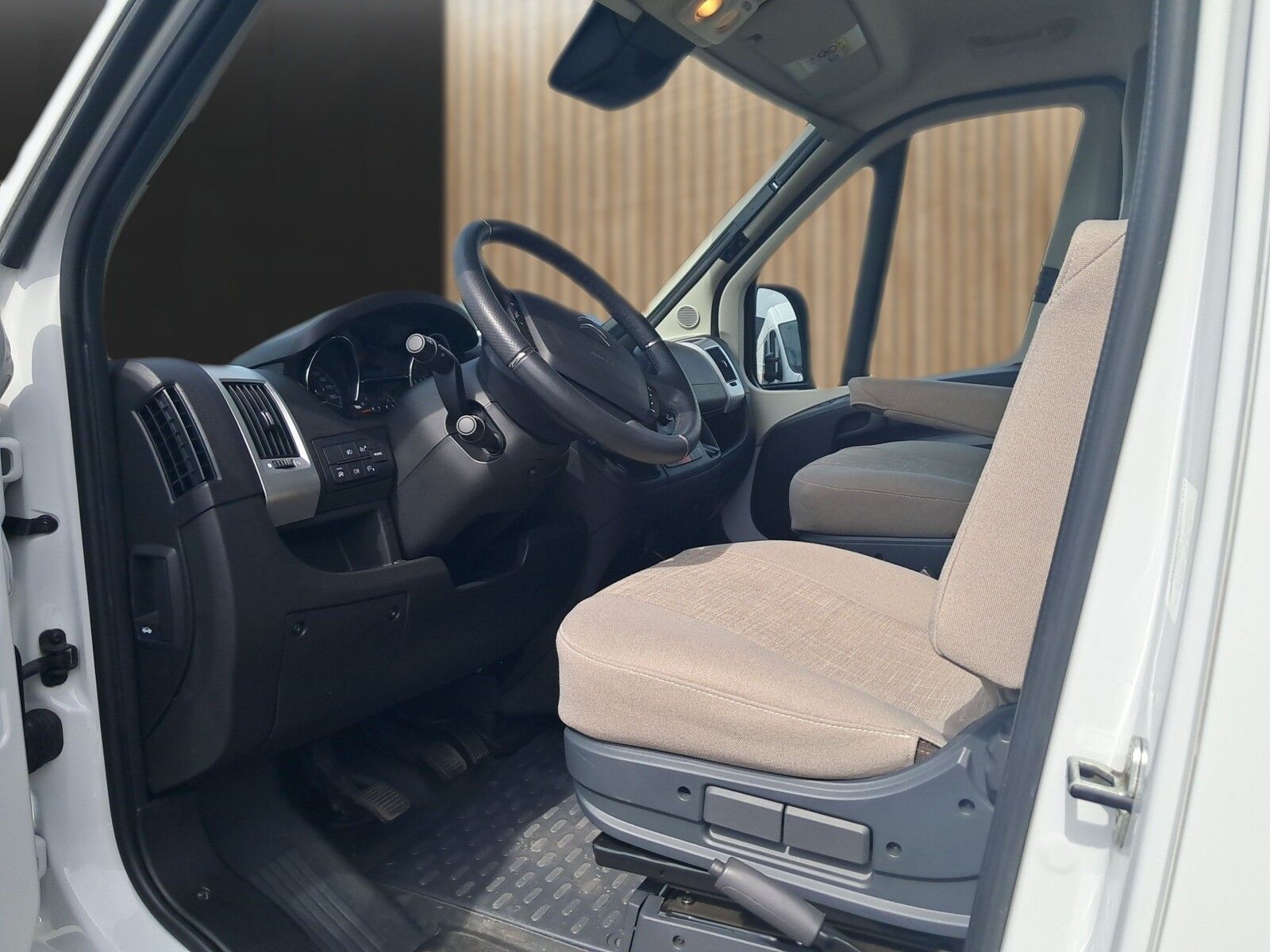 Fahrzeugabbildung Pössl 2Win Vario Citroen 165 PS Markise,RK,AHK