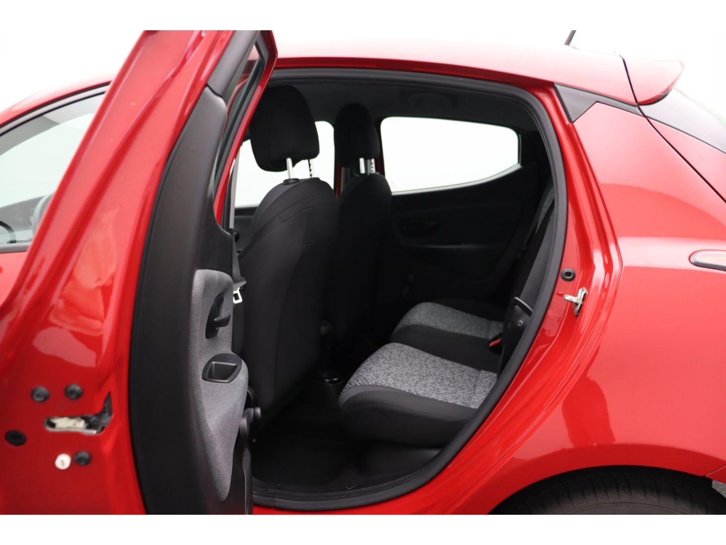 Fahrzeugabbildung Lancia Ypsilon Multifunktion Bluetooth Freisprechanlage