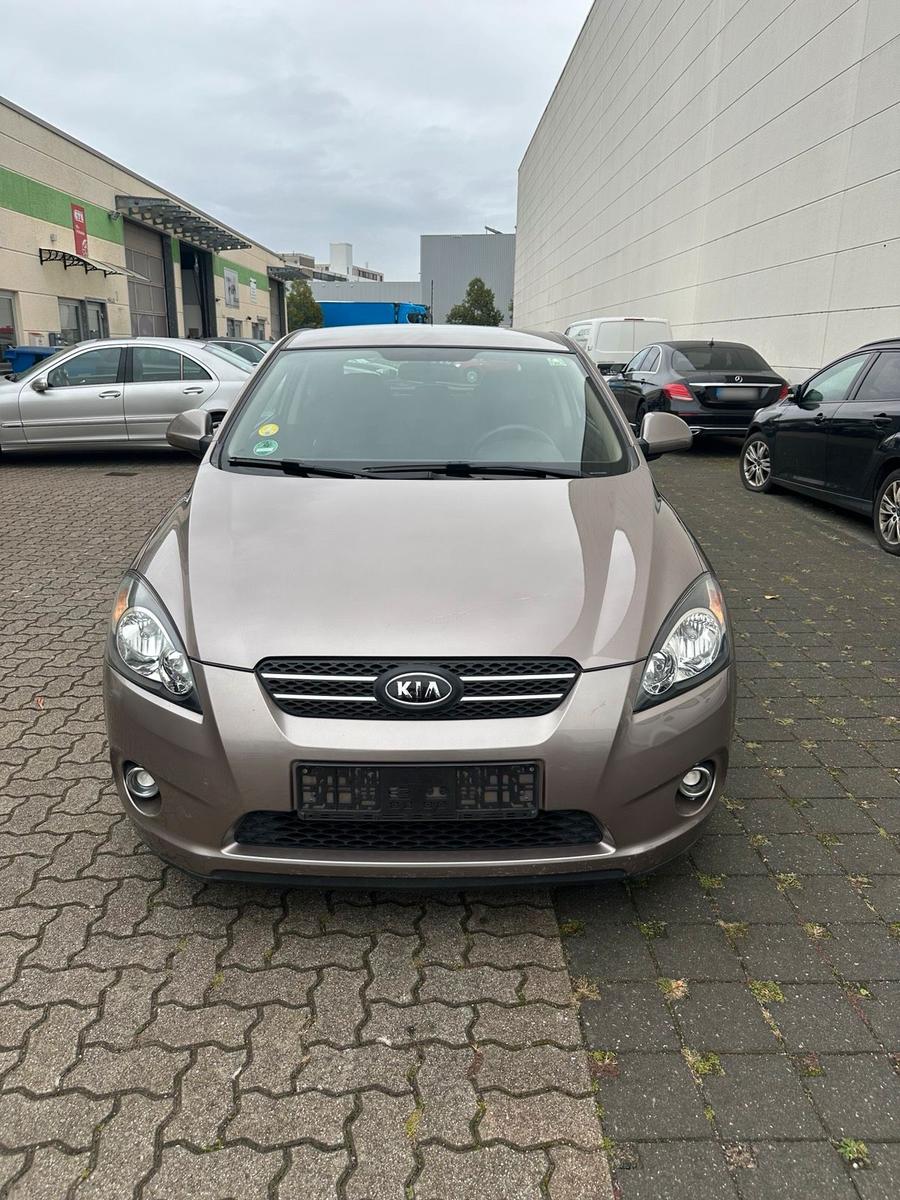 Kia Andere
