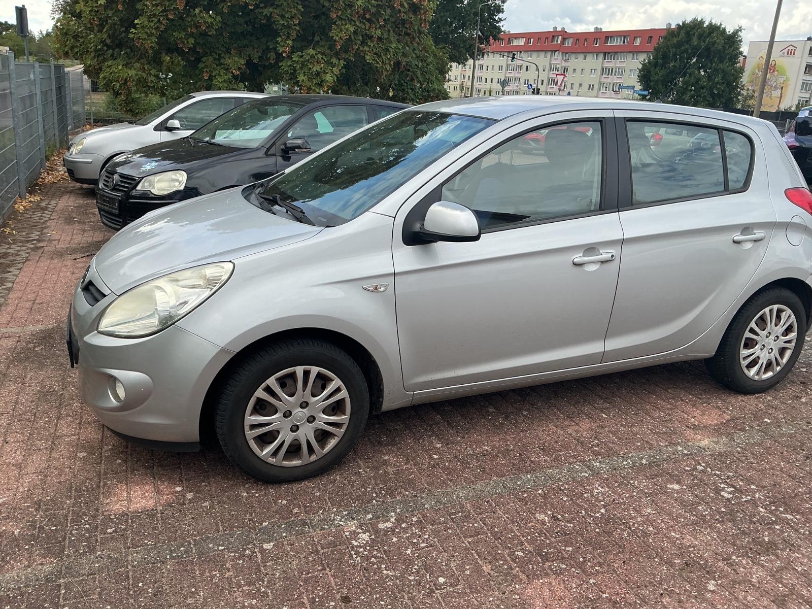Hyundai i20 Comfort 1. Hand