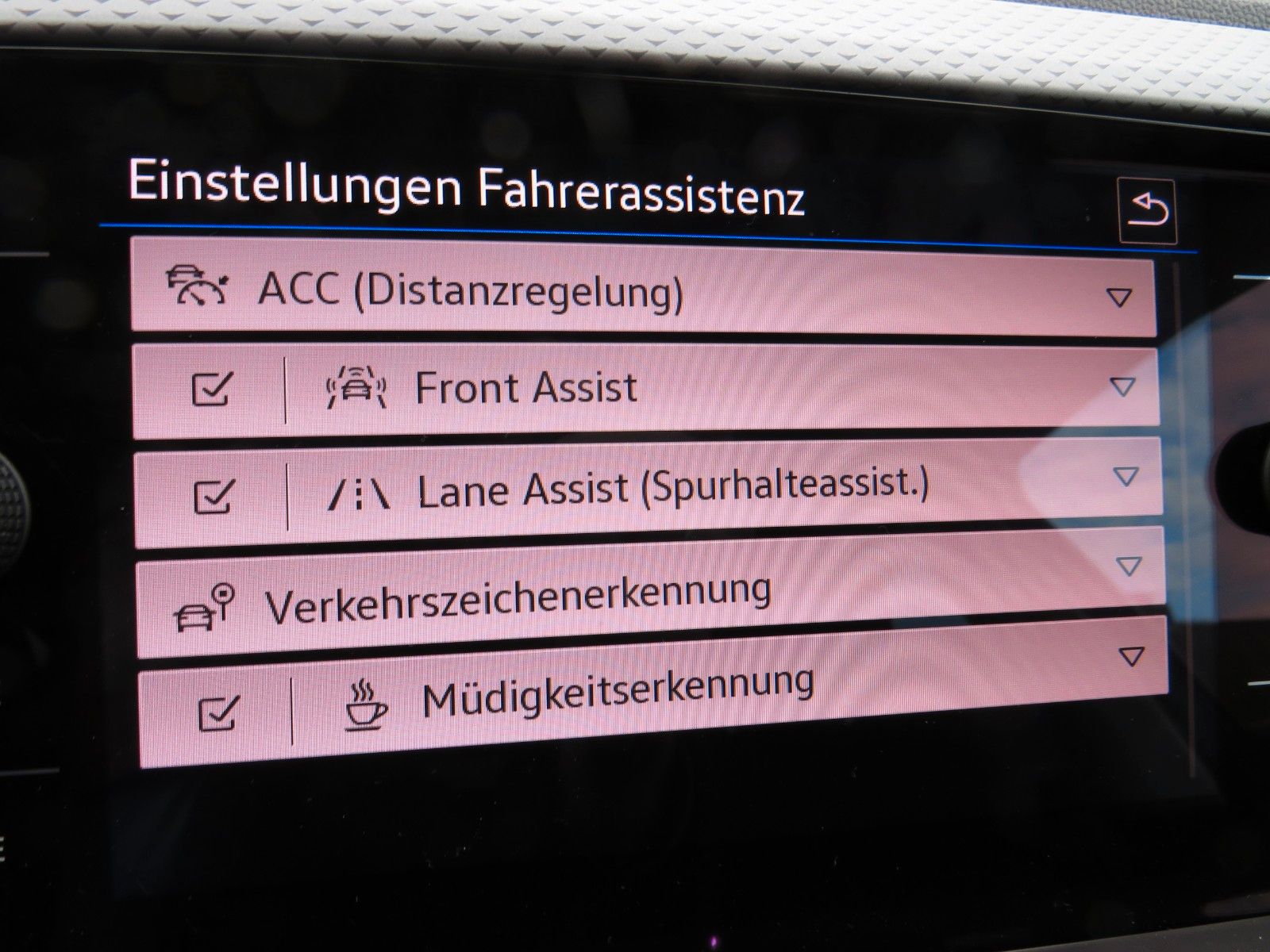 Fahrzeugabbildung Volkswagen T-Cross Active DSG ACC NAVI APP-CONNECT