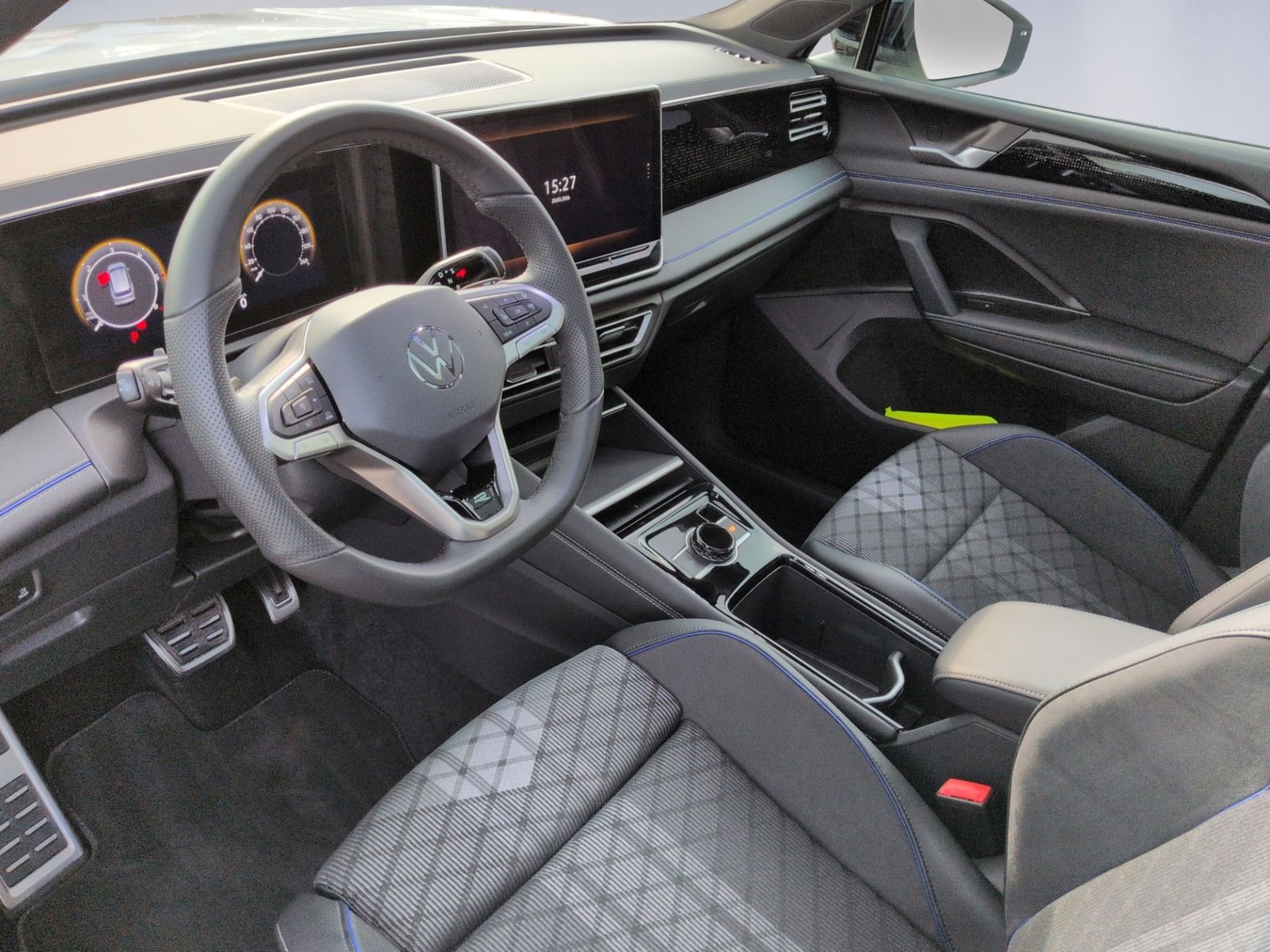Tiguan 2.0 TDI DSG 4M R-Line STHZ+PANO+MATRIX+