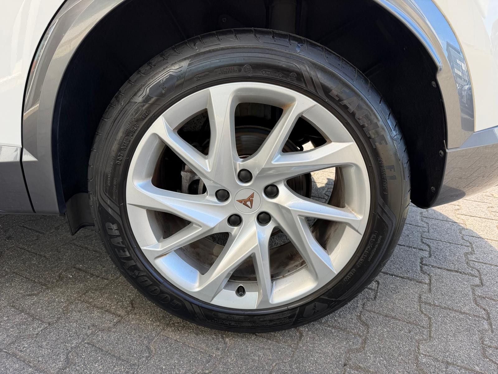Fahrzeugabbildung CUPRA Formentor 2.0 TDI >VIRTU+LED+CARPL+PDC+ACC+DAB+