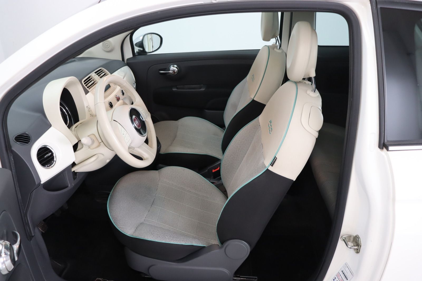 Fahrzeugabbildung Fiat 500 1.2 8V Lounge * Klima * Alu