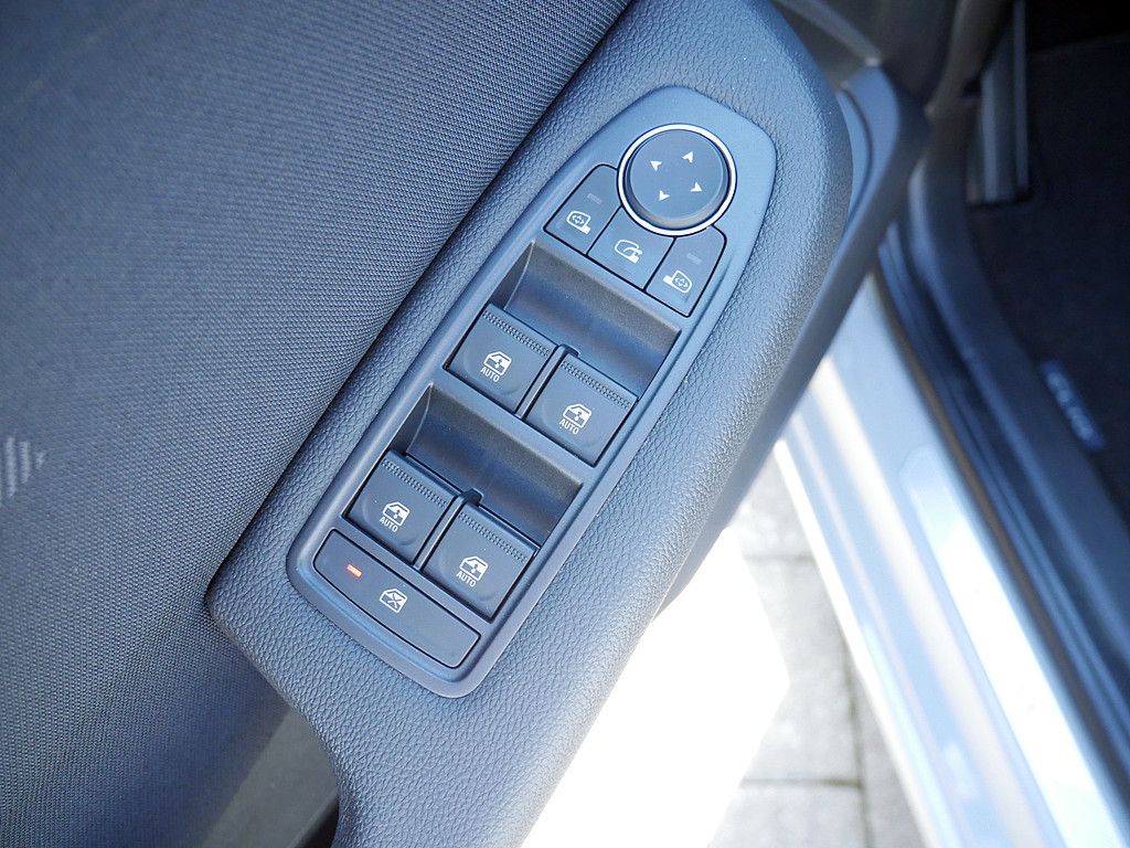 Fahrzeugabbildung Renault Clio Esprit Alpine TCe 90 KAMERA NAVI ACC LED