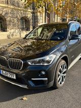 BMW X1 xDrive20d M *** PANORAMA DACH*SPORTPAKET M - BMW X1: Xdrive20d M Sport