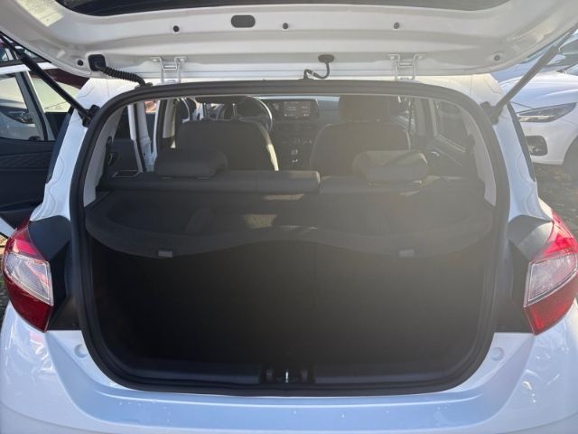 Fahrzeugabbildung Hyundai i10 Edition 30 +CARPLAY+SHZ+TEMPOMAT+RADIO+UVM+