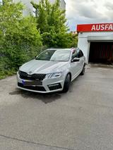 Skoda Octavia 2.0 TSI DSG RS60 Combi RS60 - Skoda Octavia Gebrauchtwagen in München