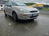 Ford focus - Ford Focus aus 2000: Kombi