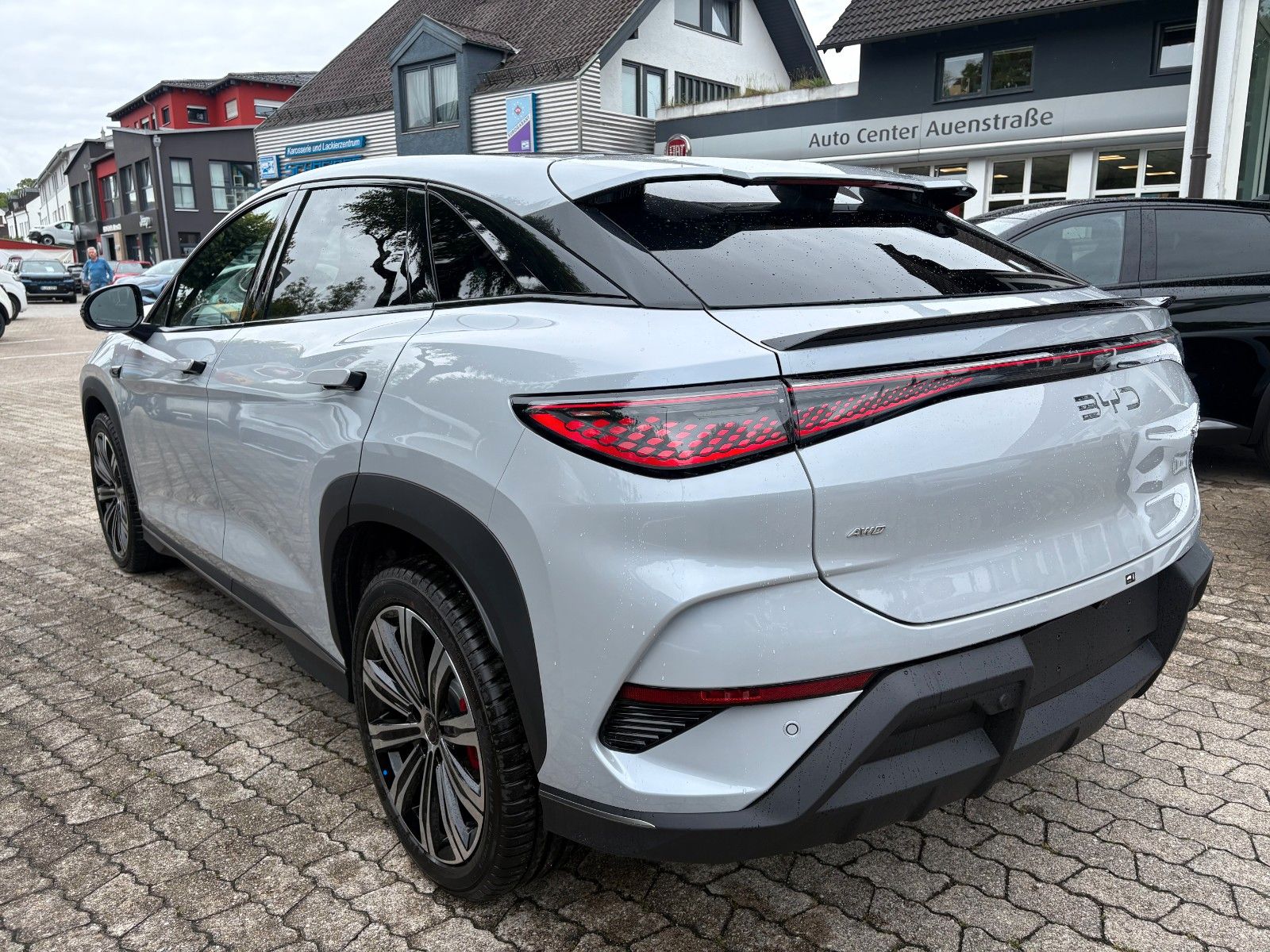 BYD SEALION 7
