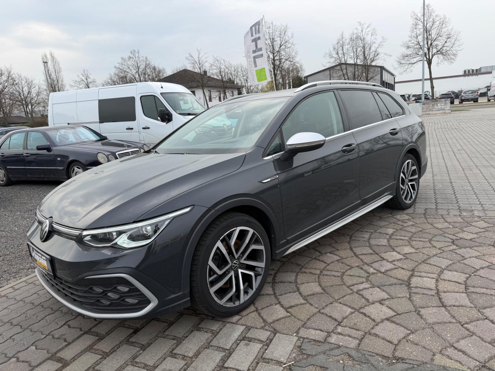 Volkswagen Golf VIII 2.0 TDI DSG Variant Alltrack 4Motion