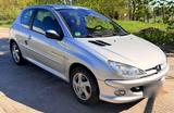 Peugeot 206 Quiksilver 1,4 Benzin Klimaanl... - Peugeot 206 aus 2005: 1.4