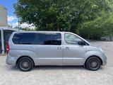 Hyundai H-1 2.5CRDi Travel Premium *Leder*8-Sitzer* - Hyundai H-1: Travel Premium