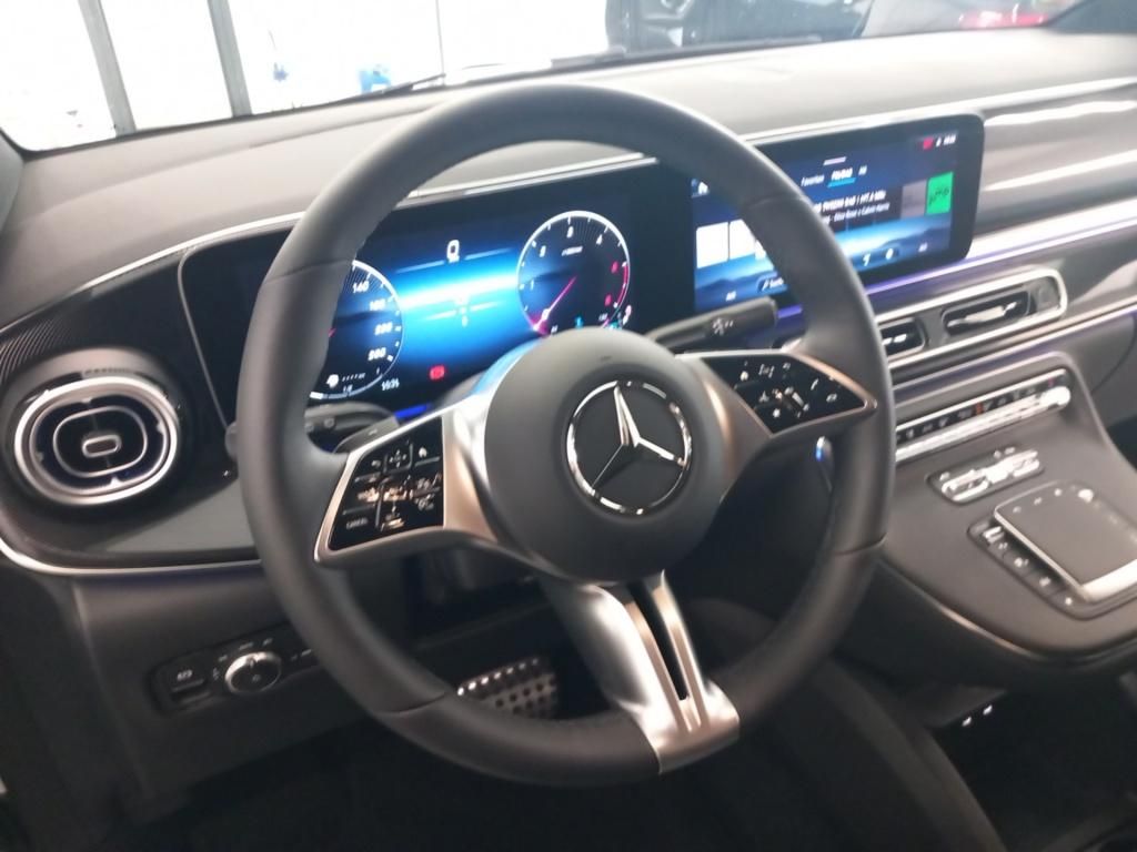 Fahrzeugabbildung Mercedes-Benz V 300 d Style 4M lang AMG*Airmatic*Navi*Distron.