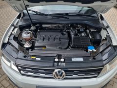 Fahrzeugabbildung Volkswagen Tiguan 2.0 TDI DSG 4M IQ.DRIVE AHK PANO ACC