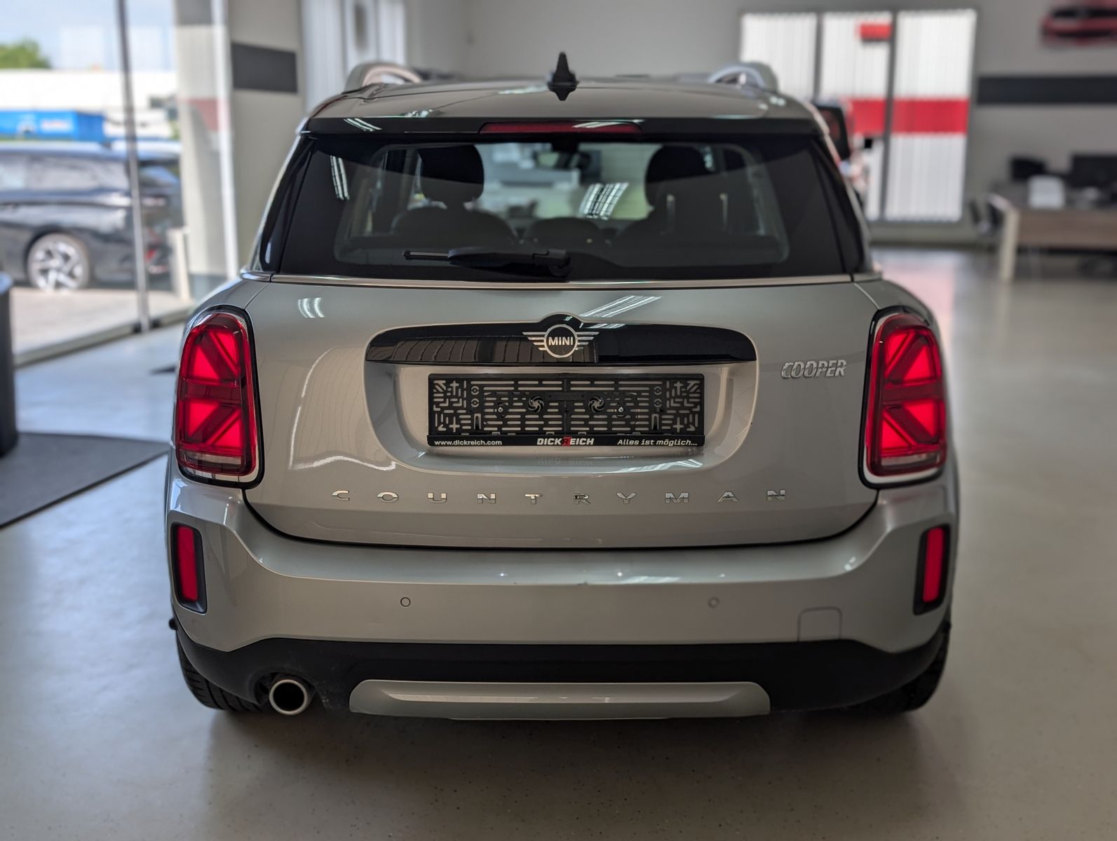 Fahrzeugabbildung MINI Cooper Countryman Untamed Edition LED TEMP PDC