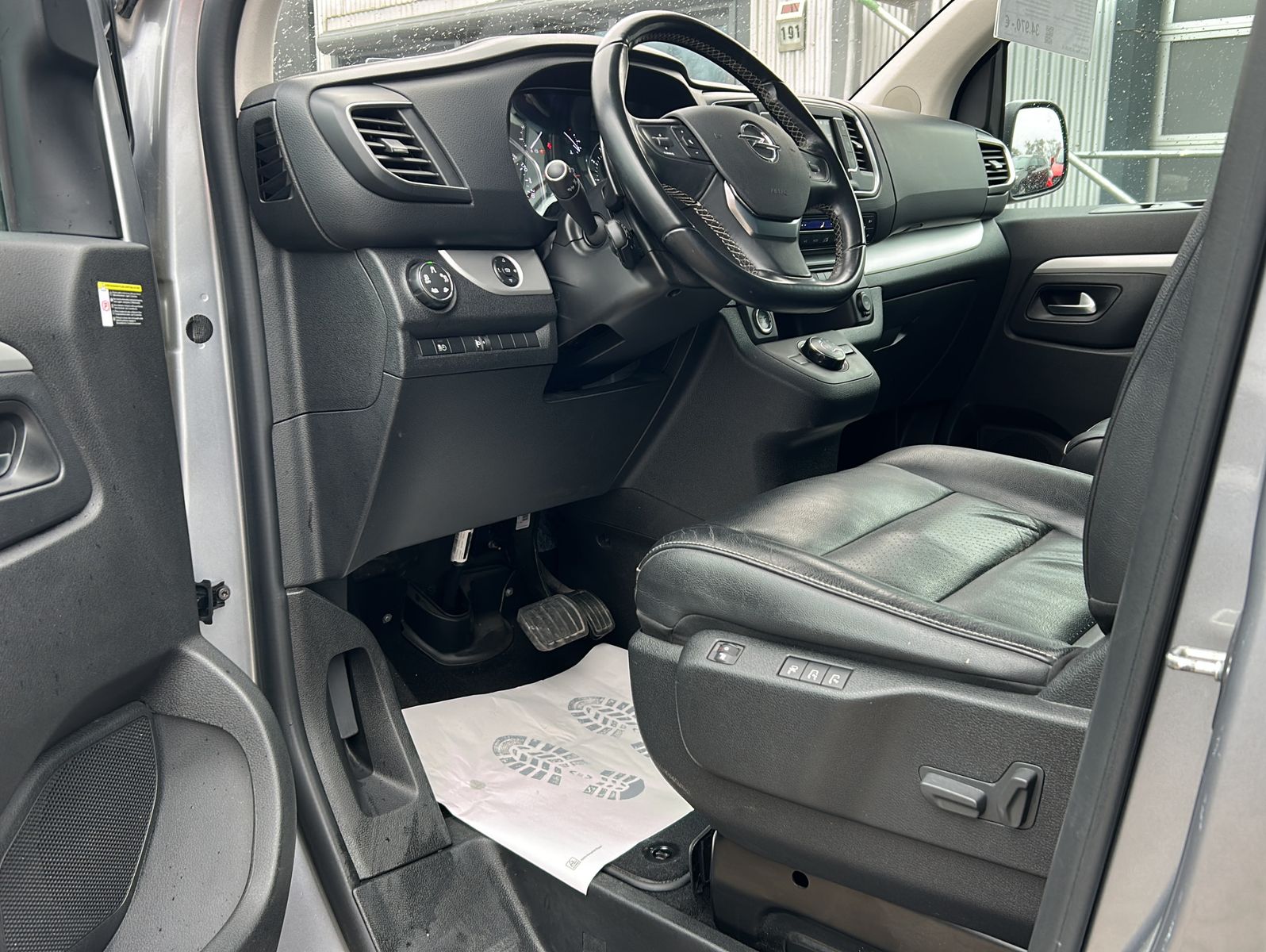 Fahrzeugabbildung Opel Zafira Life 2,0 Ltr. - 130 kW CDTI