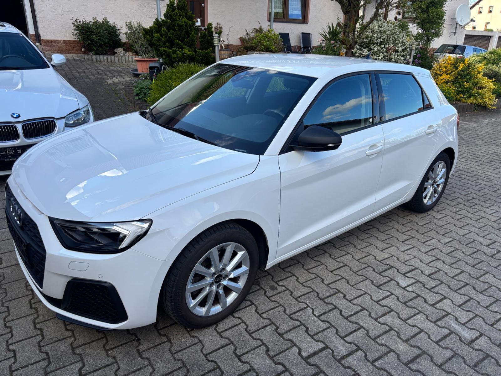 Audi A1 Sportback 30 TFSI,LED,PDC,DAB,Garantie