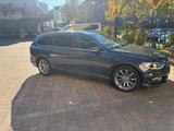 Volkswagen Passat Variant 1.8 TSI DSG Highline Variant ... - : Grau, Head-Up Display, Kombi