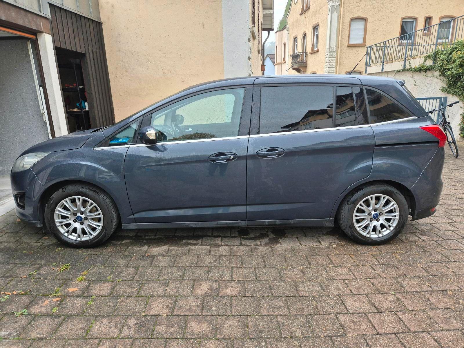 Ford Grand C-MAX, 2011