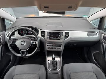 Volkswagen Golf - 9