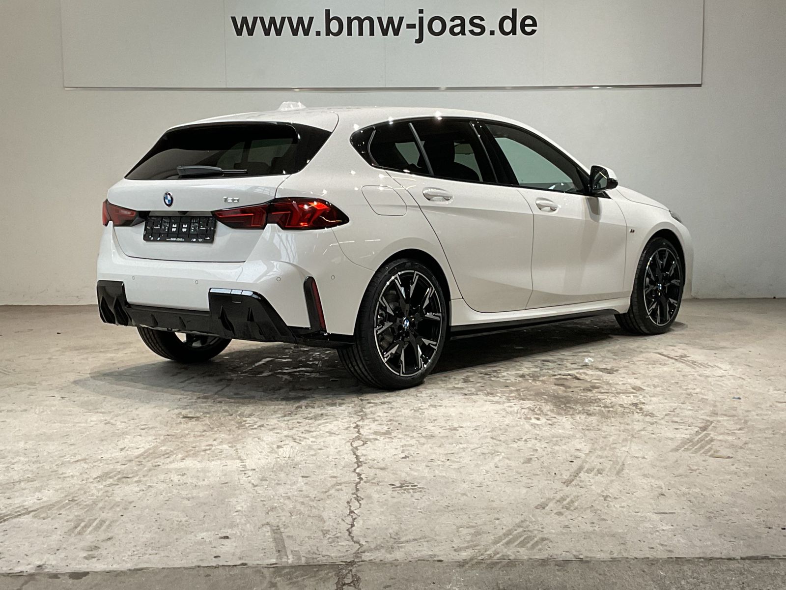 Fahrzeugabbildung BMW 120 Komfortzugang, AHK, 19" M LMR M Sportpaket