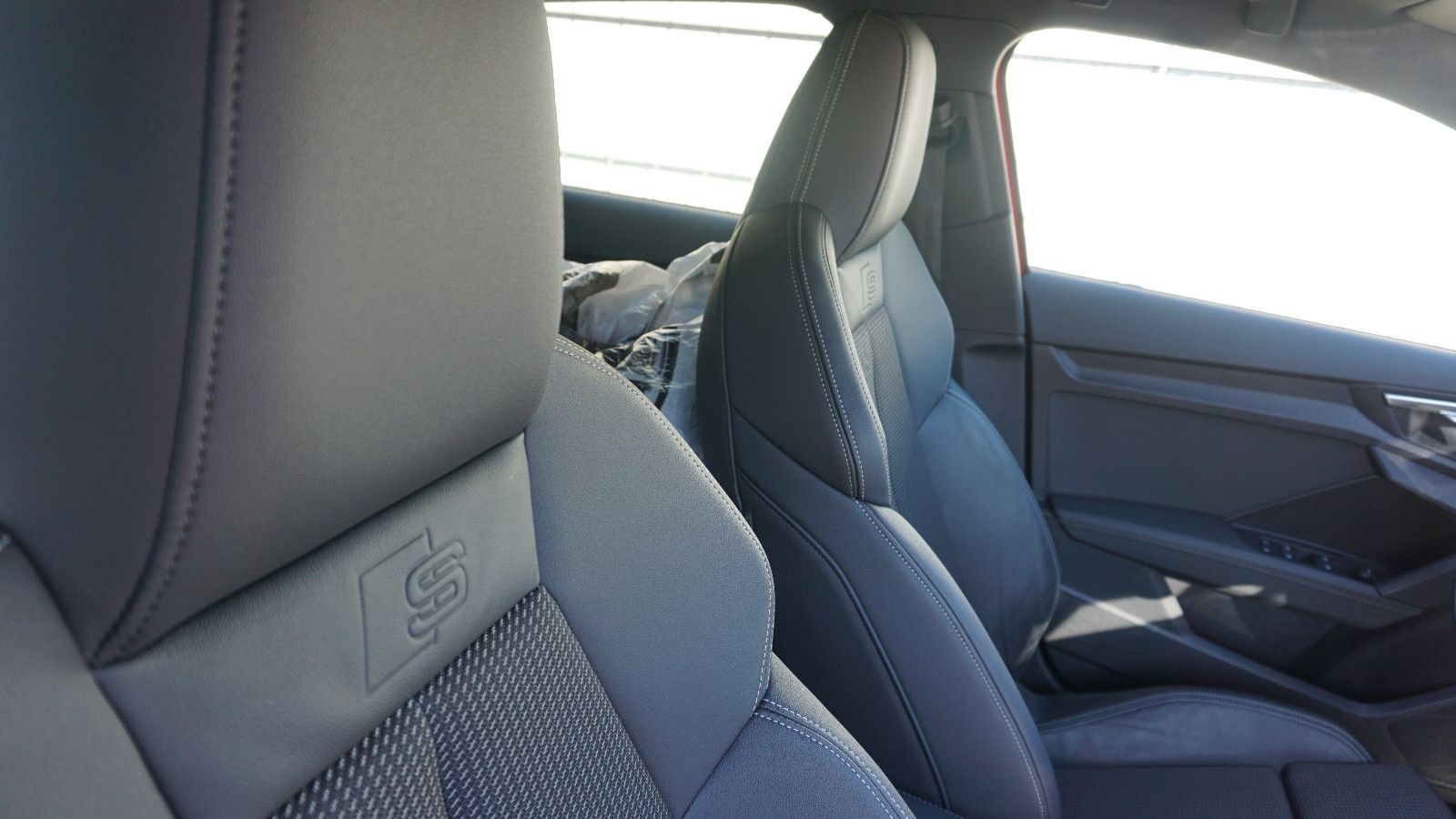 Fahrzeugabbildung Audi A3 Sportback 35 TFSI advanced,S-Line,Navi,LED+WR