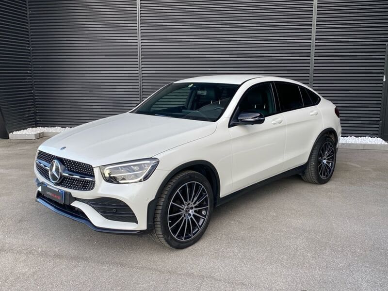Image of Mercedes-Benz GLC 300