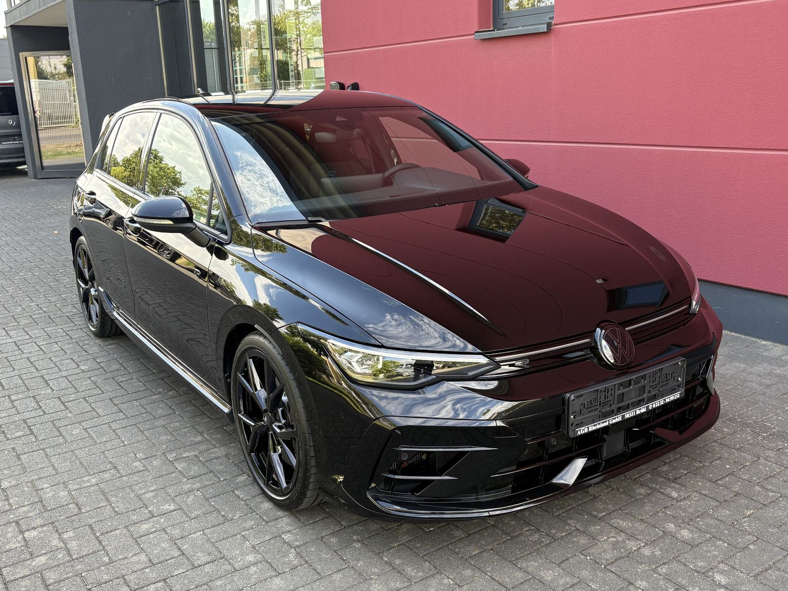 Volkswagen GOLF VIII R 2.0 TSI 4MOTION BLACK EDITION LEDER foto 3