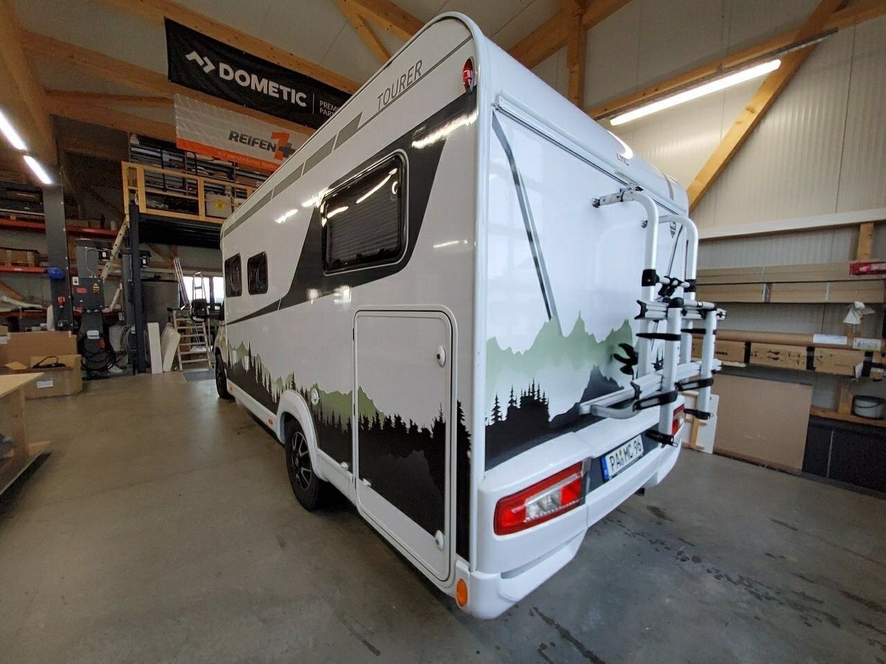 Fahrzeugabbildung LMC Tourer T 660G - ANFAHRSCHADEN - DACHKLIMA, SOLAR