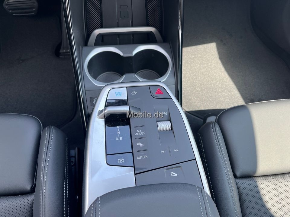 BMW iX1 - Bild 12