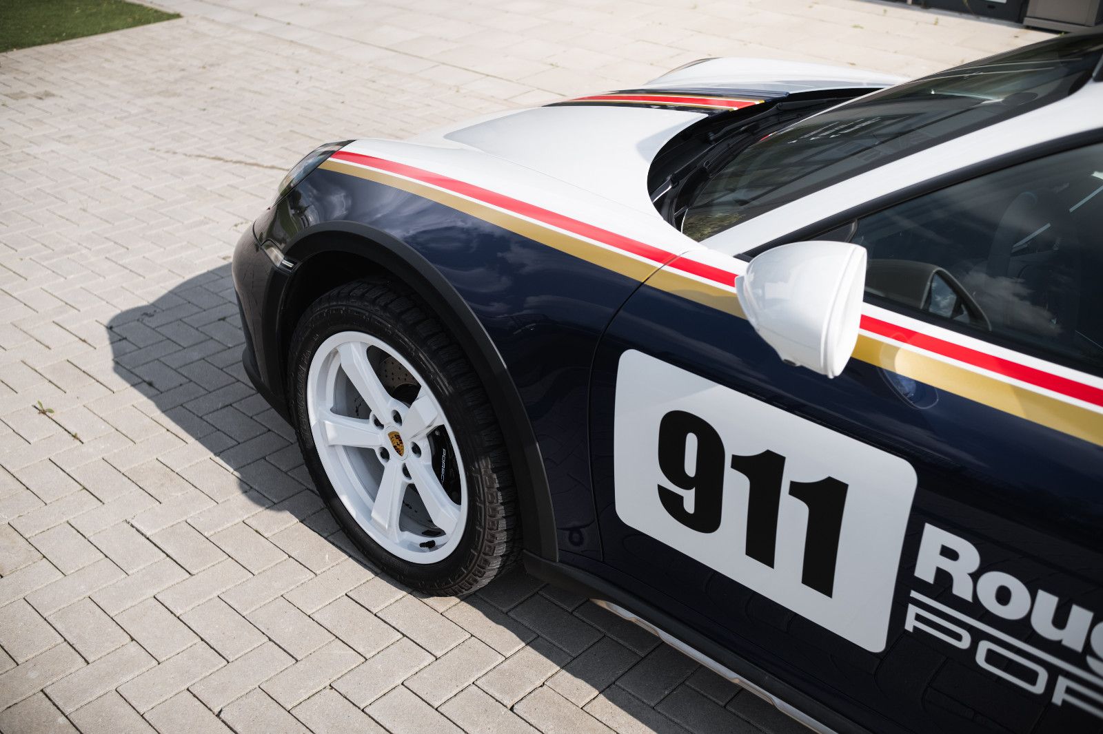 Fahrzeugabbildung Porsche 911/992 Dakar RallyeDesign, 18-Wege,Dachgepäck