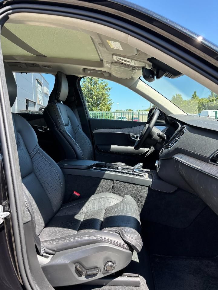 Fahrzeugabbildung Volvo XC90 Ultimate Bright AWD